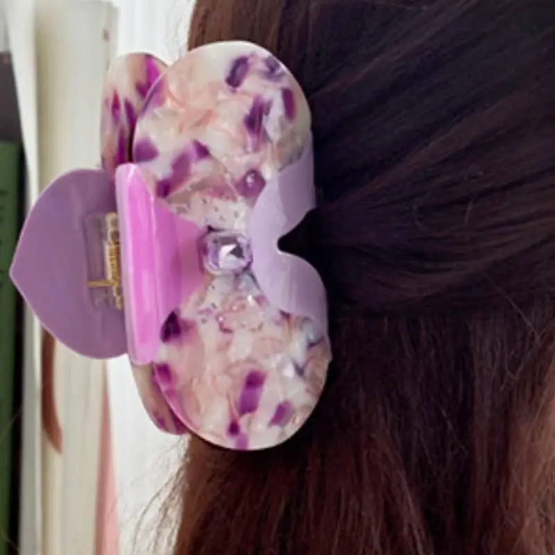 Simple Basics Hair Clip-3