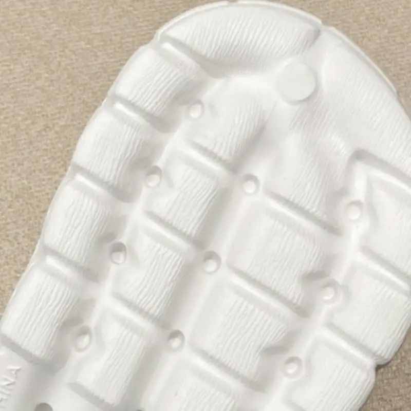 Fashionable Breathable Clogs-7