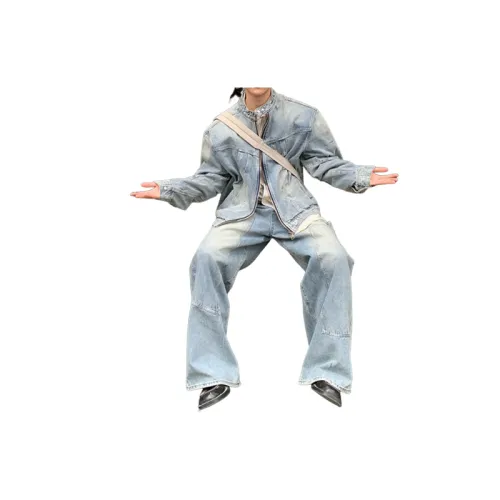 Fashionable Basics Man Suit