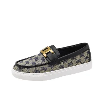 Fashionable Breathable Loafer