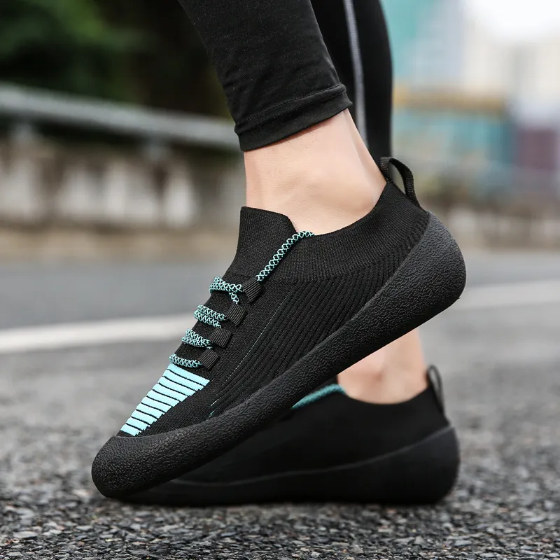 Sporty Breathable River Trekking Shoes-7