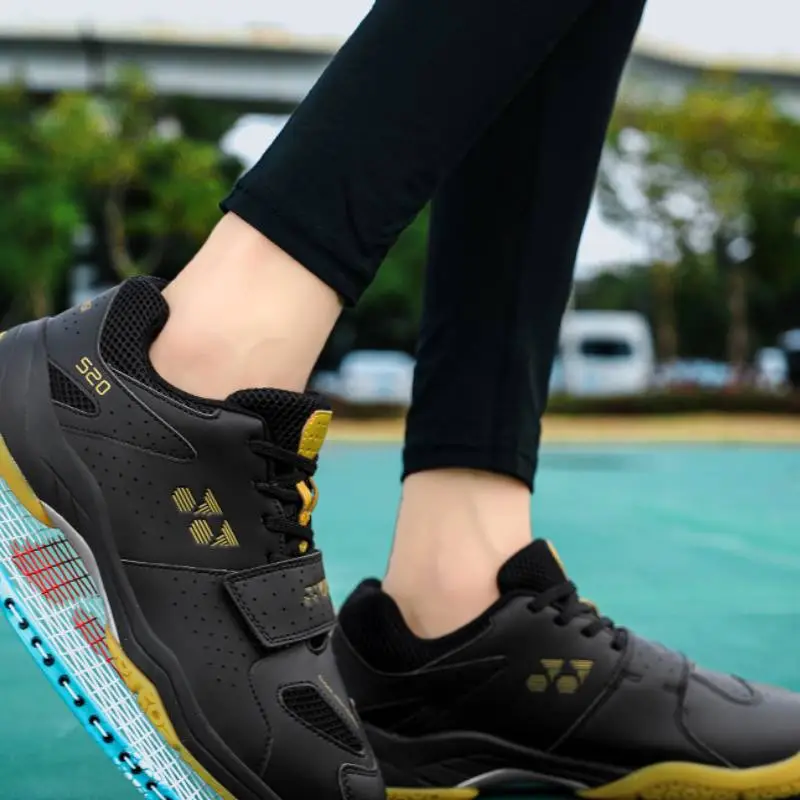 Casual Simple Badminton Shoes-1