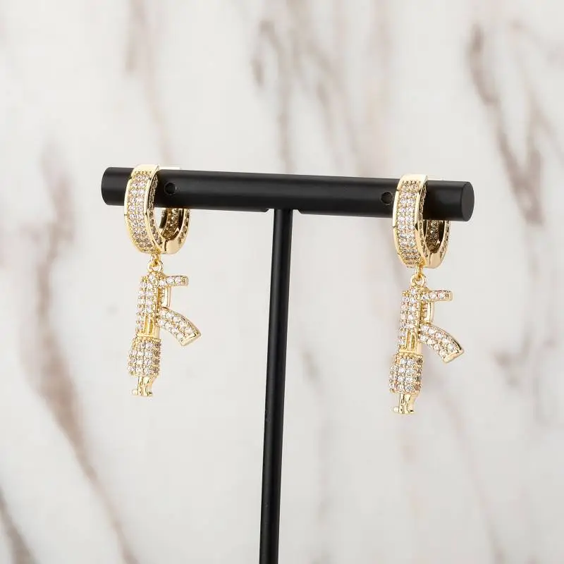 Fashionable Funky Earring-3