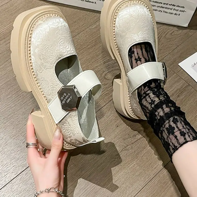 Retro Floral Mary Jane Shoes-5