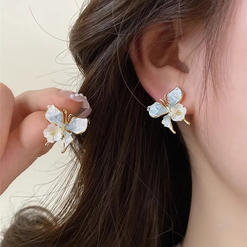Fashionable Glamorous Ear Stud-3