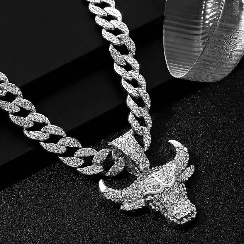 Fashionable Elegant Necklace-4