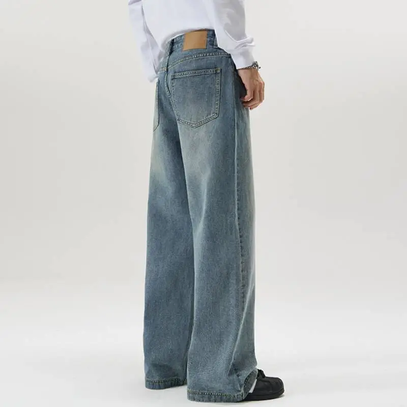 Loose Straight Leg Jeans-3