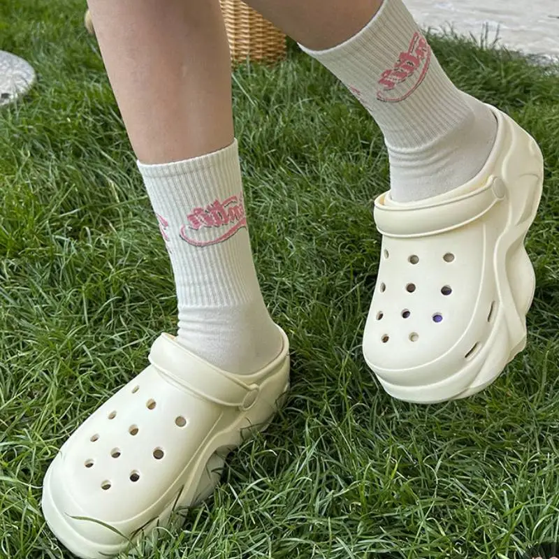Casual Soft & Lightweight Clogs-4
