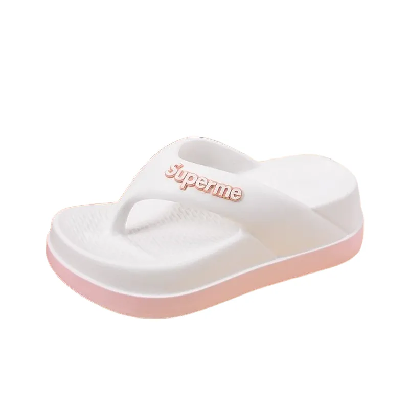 Fashionable Soft Flip Flops-0