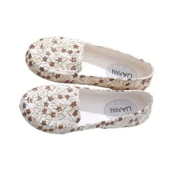 Elegant Flowers Slippers