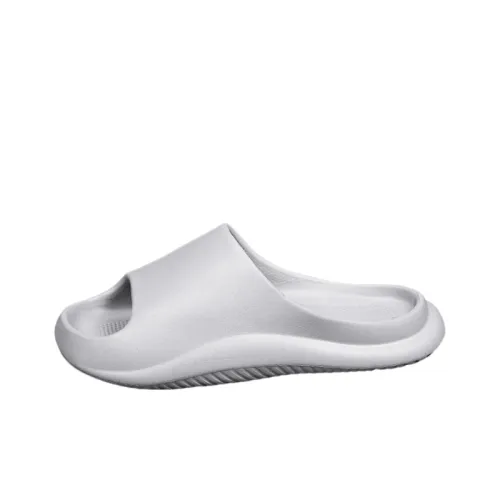 Fashionable Simple Flip Flops