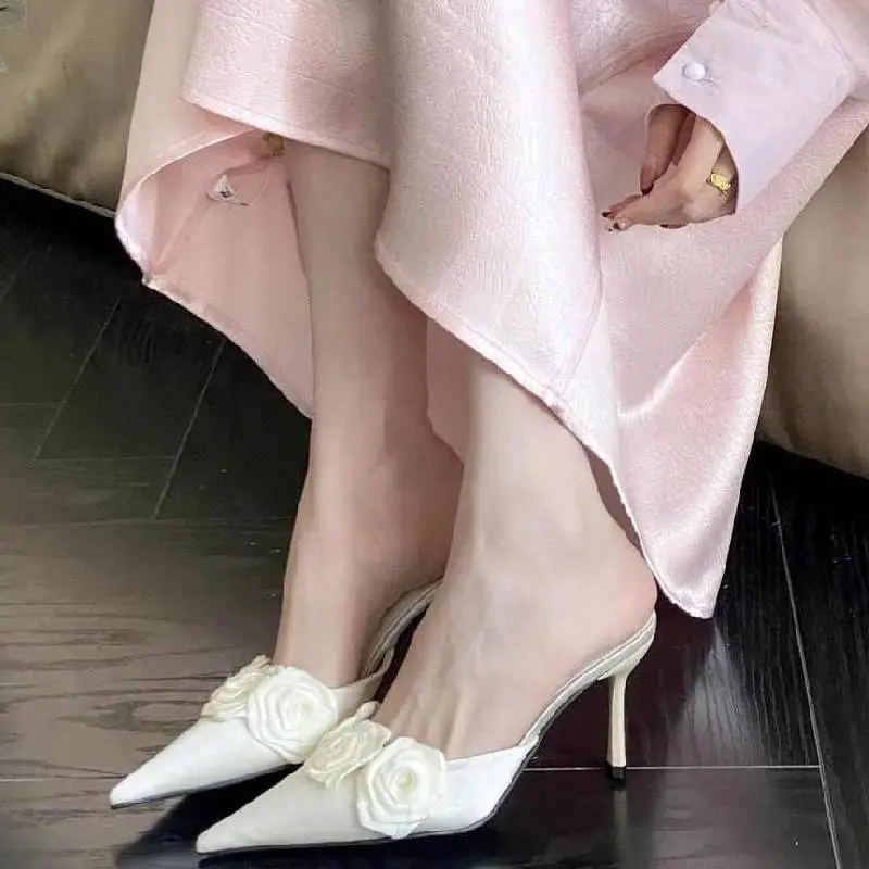 Fashionable Basics High Heels-1