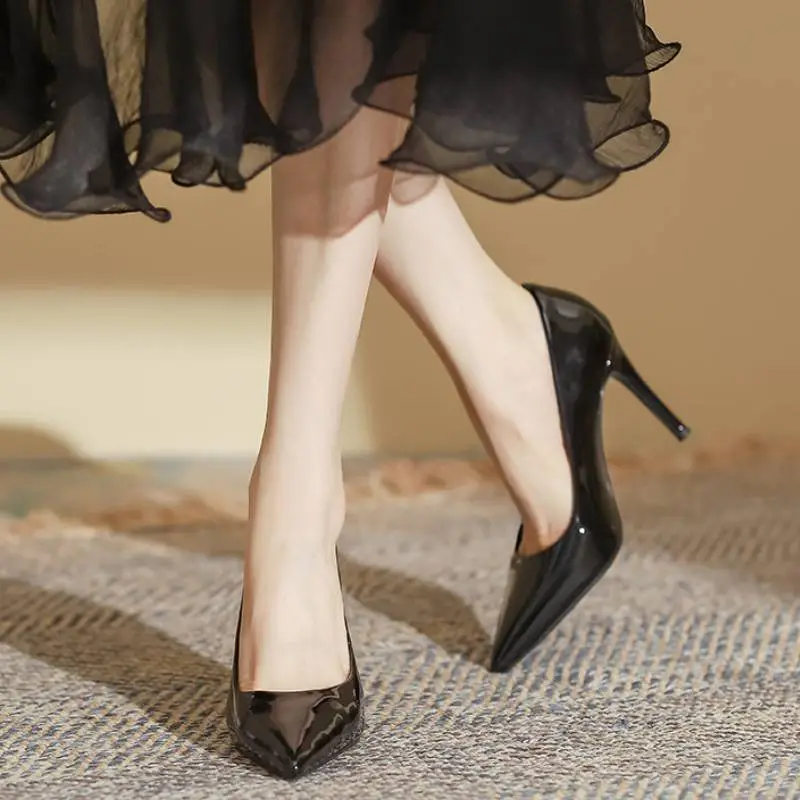 Simple Funky High Heels-4
