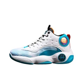 Fashionable Soft & Lightweight Basketball Shoes