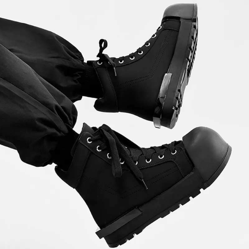 Fashionable Funky Skateboarding Shoes-7