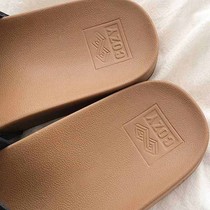 Fashionable Plain Flip Flops-6