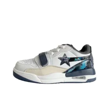 Sporty Lightweight Running Shoes