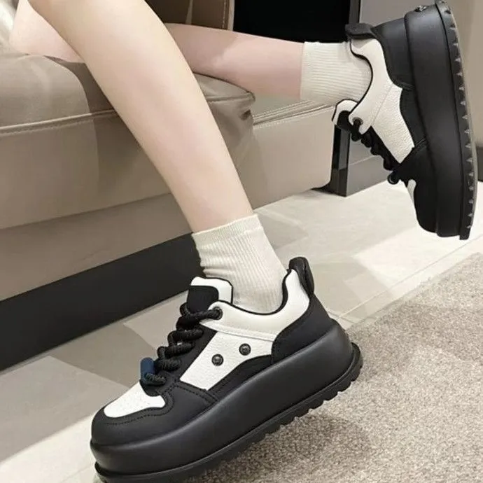 Simple Breathable Skateboarding Shoes-3