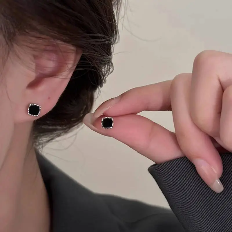 Fashion Simple Ear Stud-1