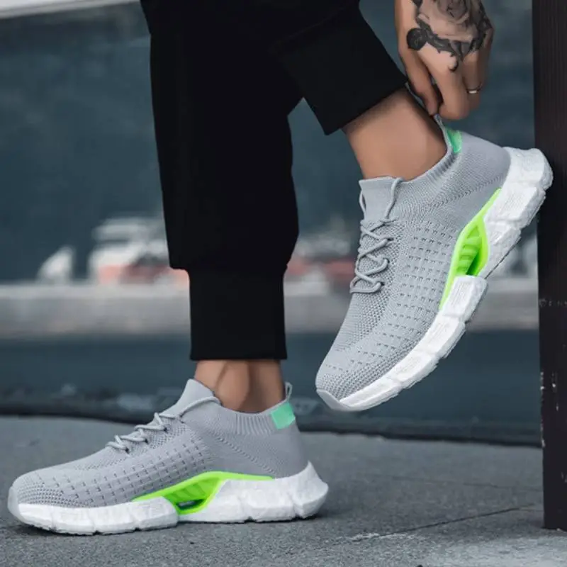 Simple Breathable Slip On Shoes-5