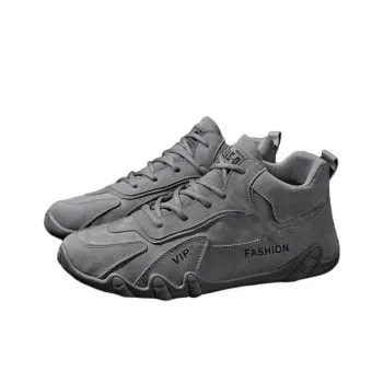 Fashionable Waterproof Skateboarding Shoes