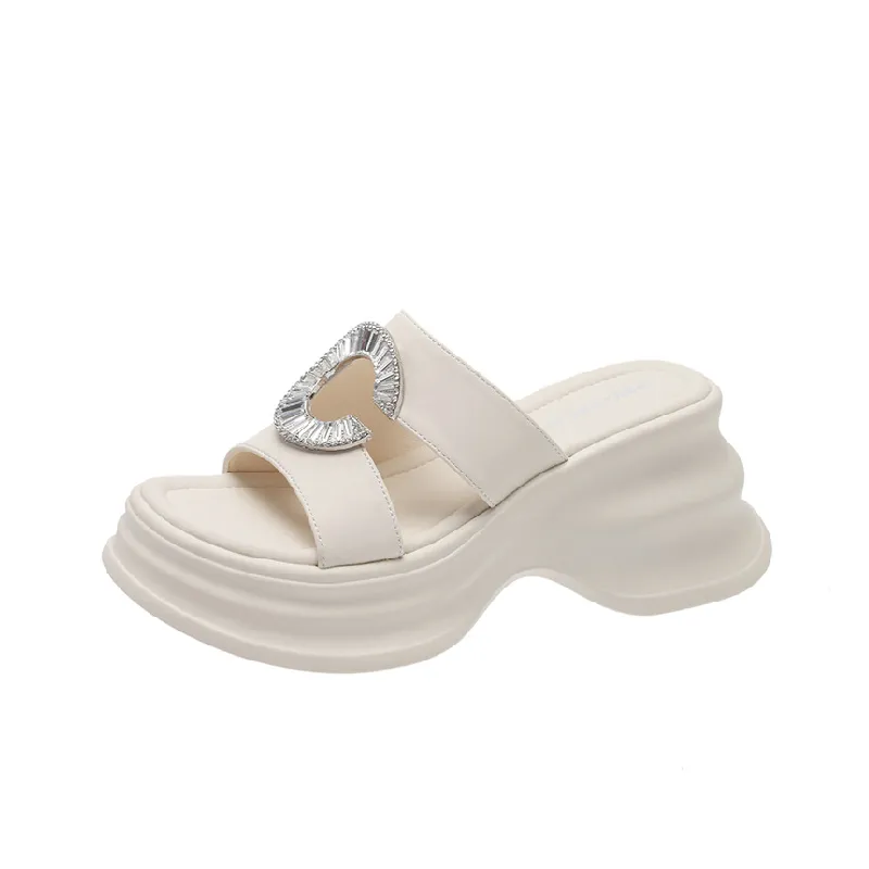 Fashionable Lightweight Beach Sandals-0