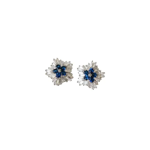 Simple Basics Ear Stud