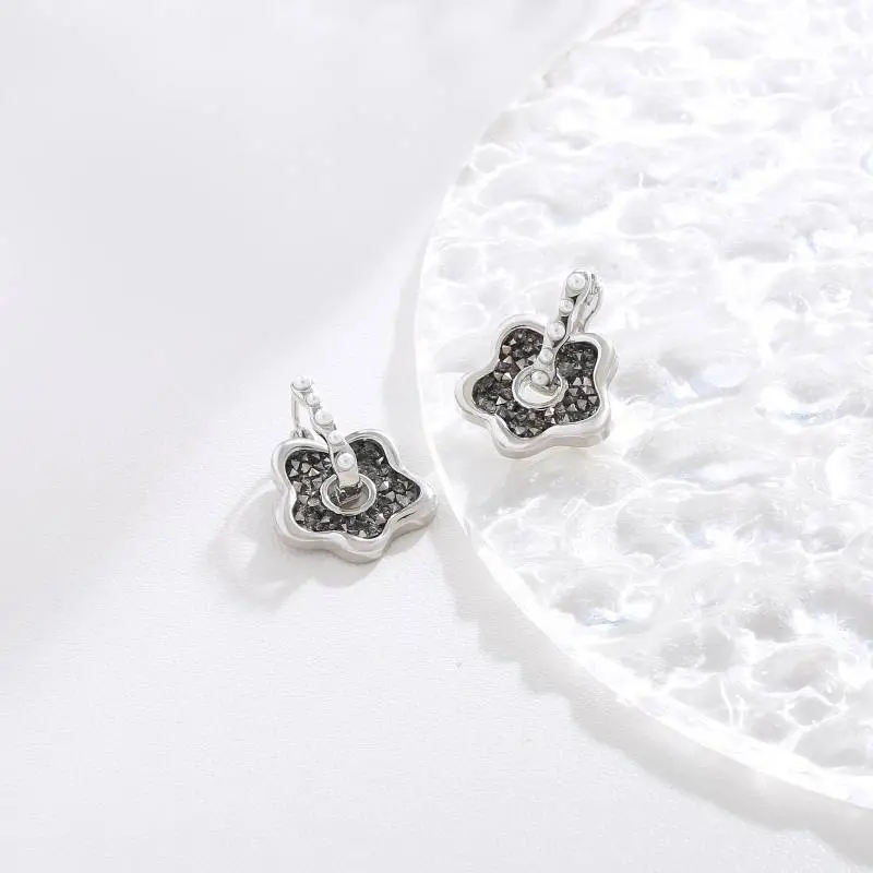 Fashionable Crystal Earring-1