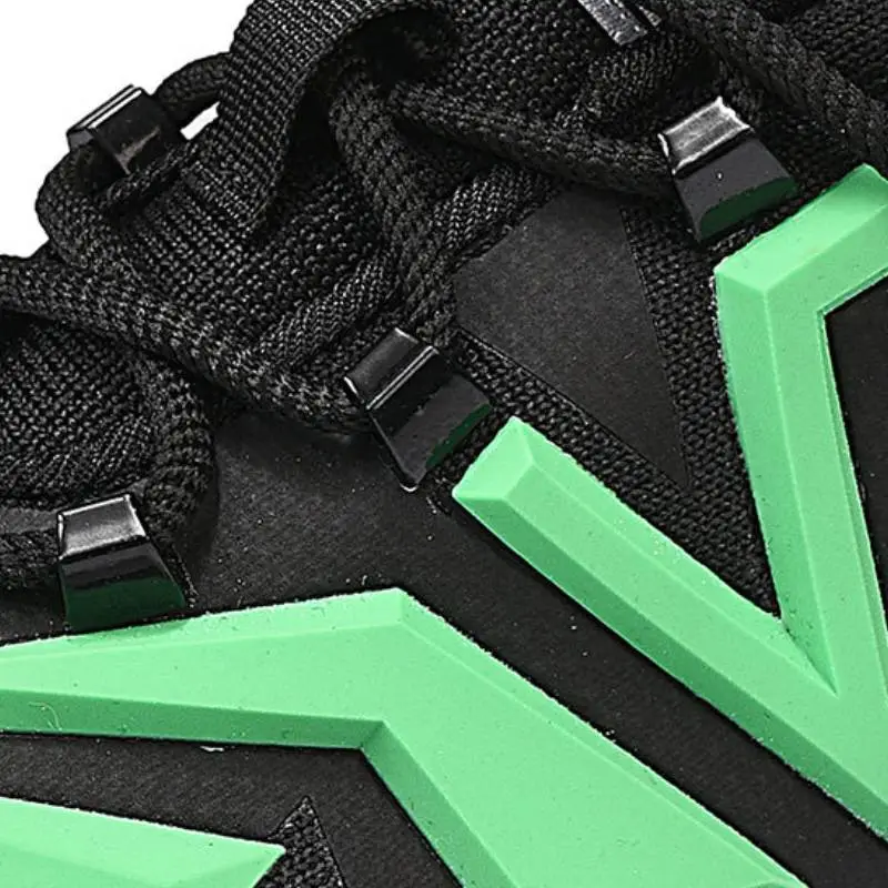 Fashionable Contrast Color Skateboarding Shoes-3