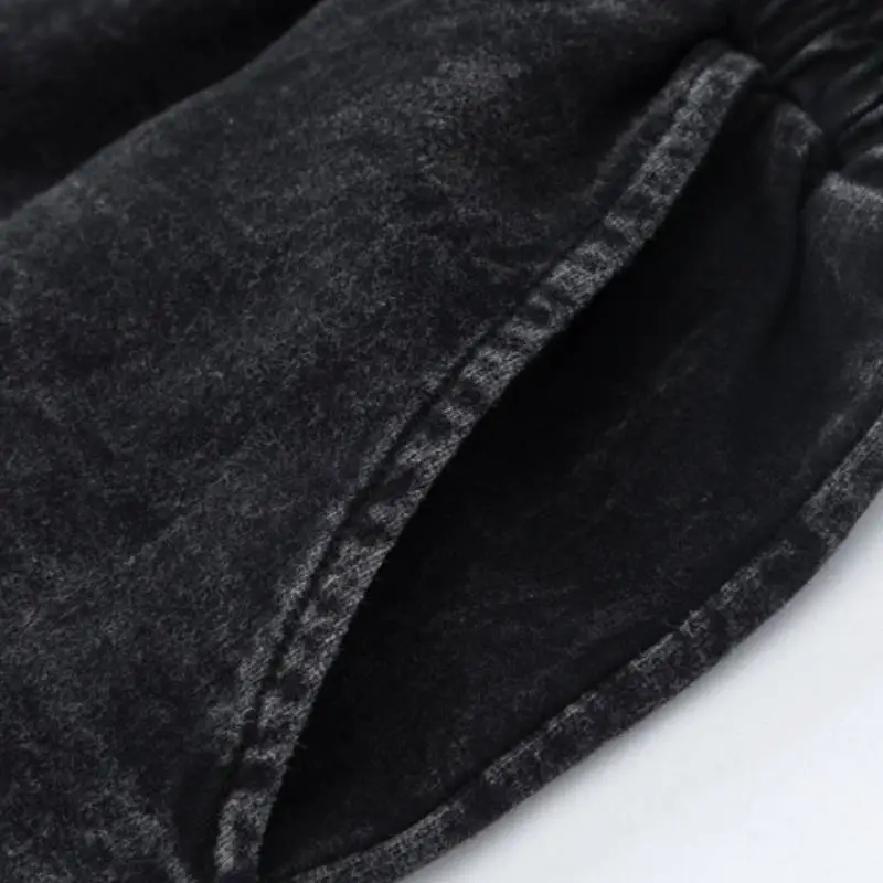 Retro Loose Cotton Blended Fabric Casual Shorts-3