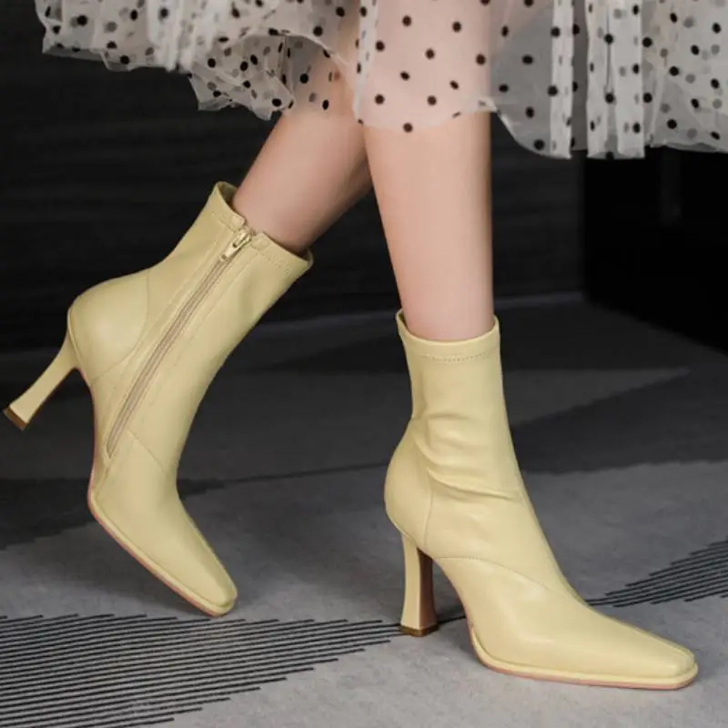 Basics Zipper Ankle Boots-13