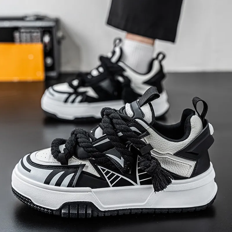 Fashionable Basics Stylish Skateboarding Shoes-1