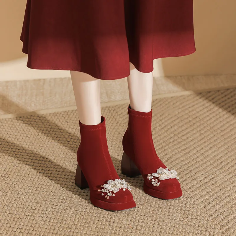 Fashionable Basics High Heels-3