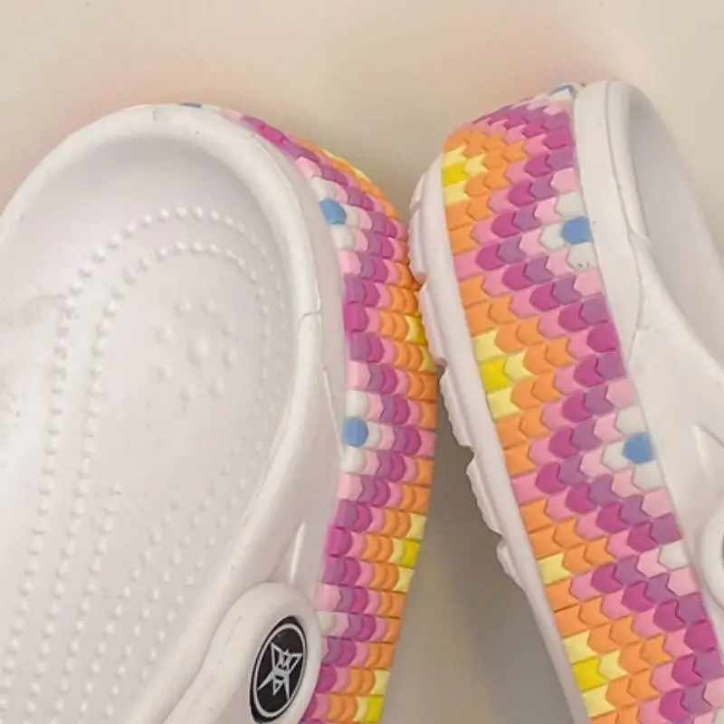 Fashionable Sporty Clogs-4