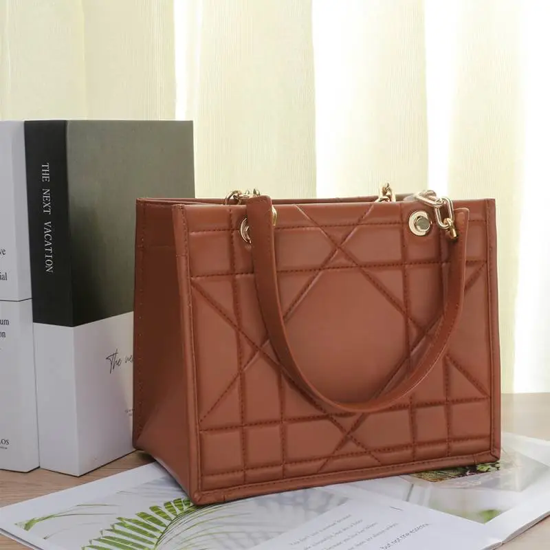 Fashionable Casual Handbag-3