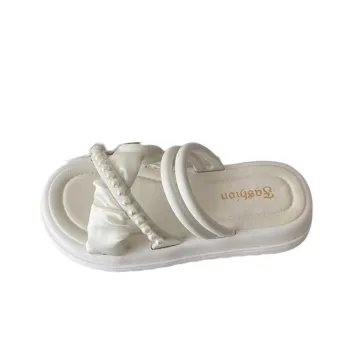 Fashionable Pearls Flip Flops