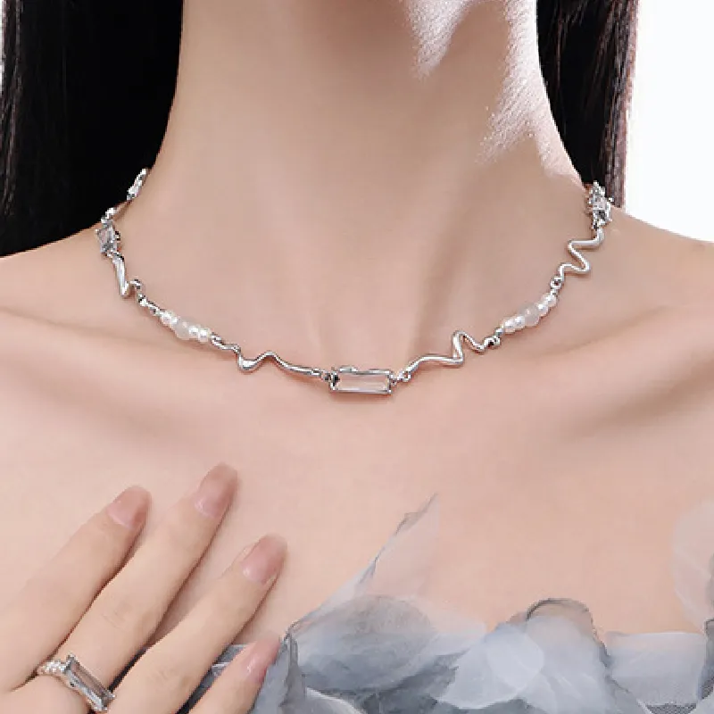 Romantic Pearls Necklace-2