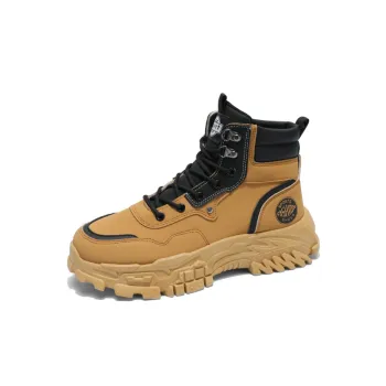 Warming Fashionable Outdoor Boots