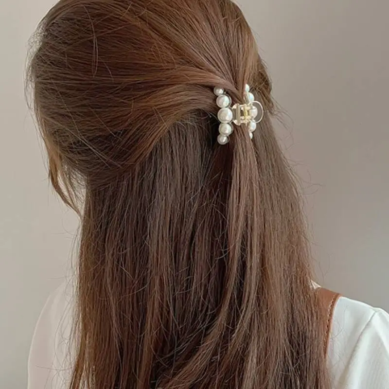 Fashionable Basics Hair Clip-1