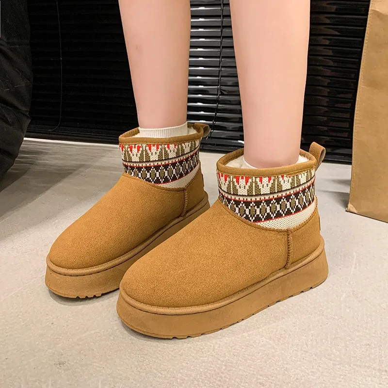 Simple Patchwork Snow Boots-1