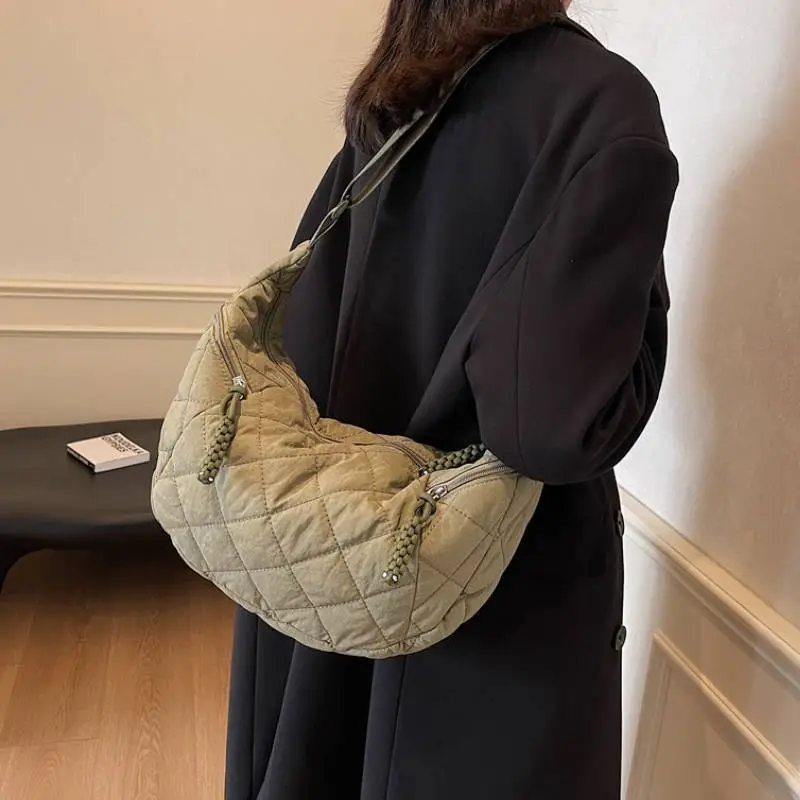 Fashionable Retro Crossbody Bag Women-3