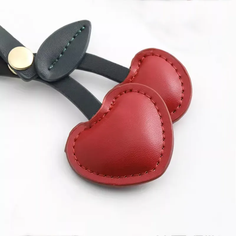 Retro Heart Pendant-2