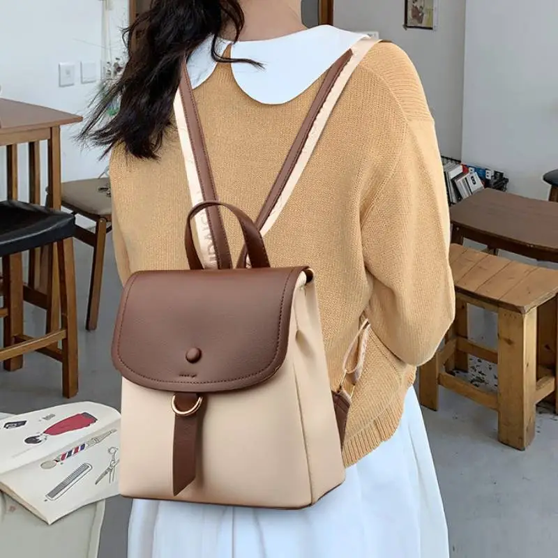 Simple Contrast Color Backpack-4
