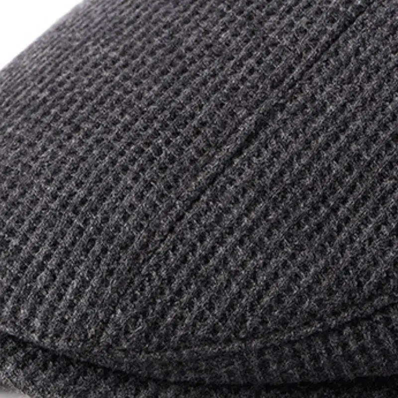 Fashionable Retro Beret Man-3