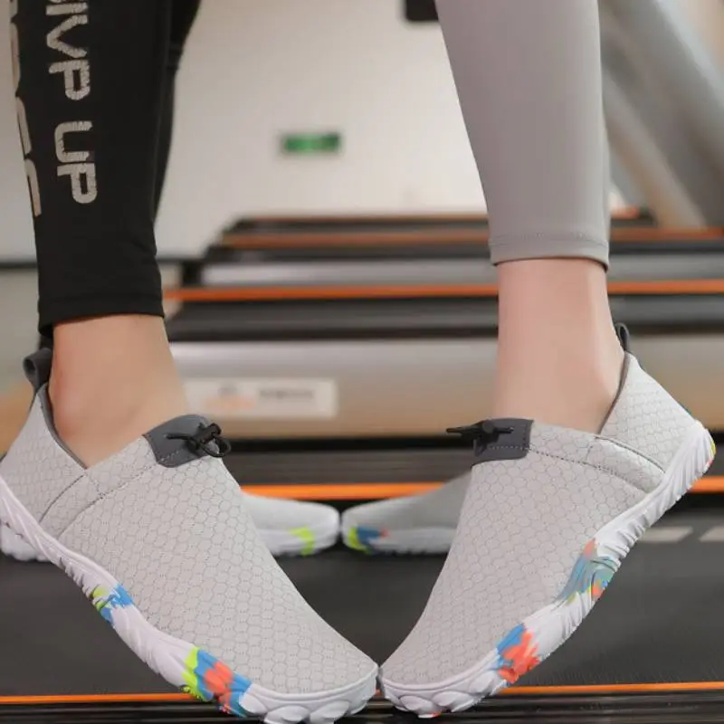 Casual Fashionable River Trekking Shoes-2