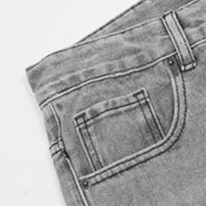 Loose Straight Leg Jeans-4
