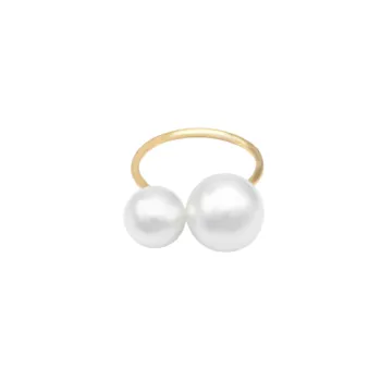 Fashionable Pearls Ring