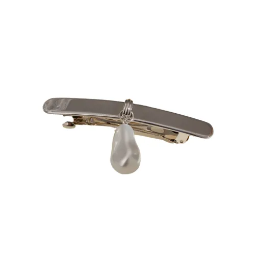 Fashionable Pearls Hair Clip