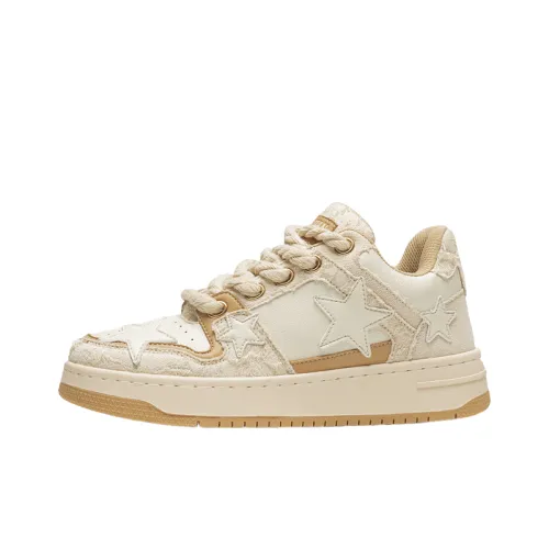 Trendy Casual Thick Soled Sneakers