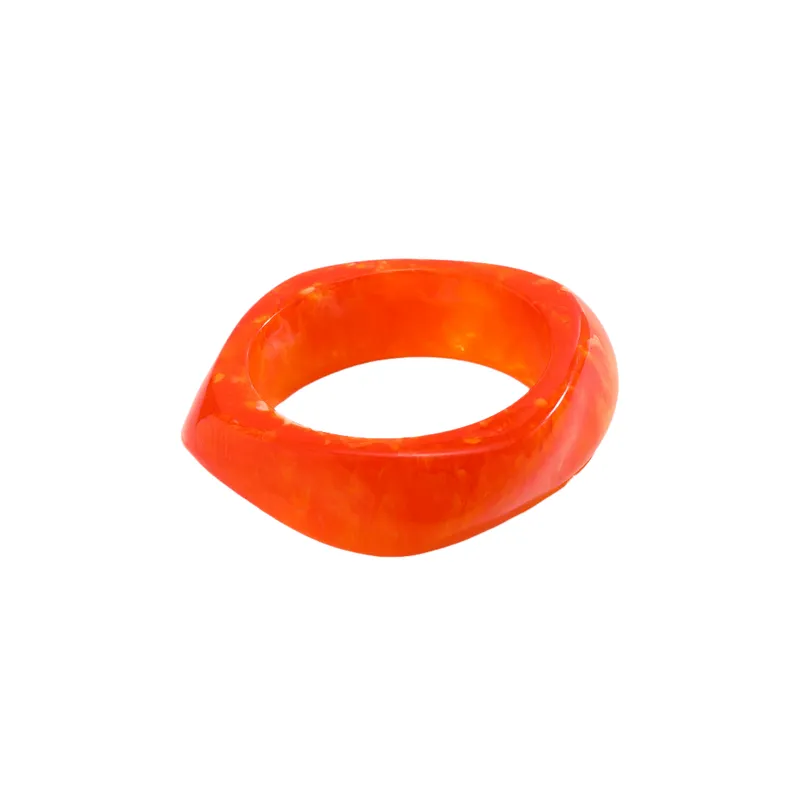 Retro Fashionable Bangle-2
